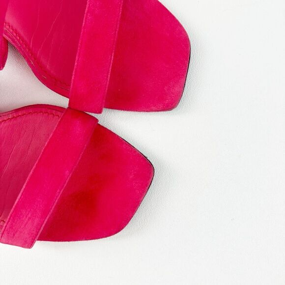 LOUIS VUITTON Pink Bayfront Slide Sandals 39 US 8.5 Gold Logo Suede Flat Mules - Picture 3 of 12